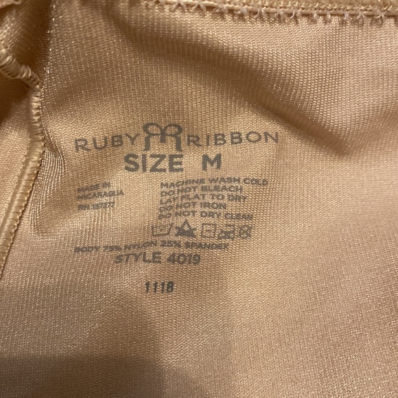 Ruby Ribbon tan shape wear brief size medium - Picture 5 of 6